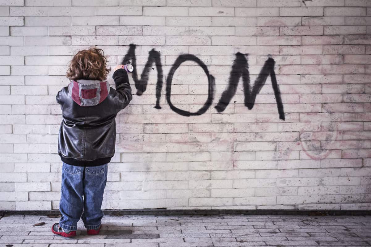 Zašto skretanje pažnje toddlerima nije dobro za njih?